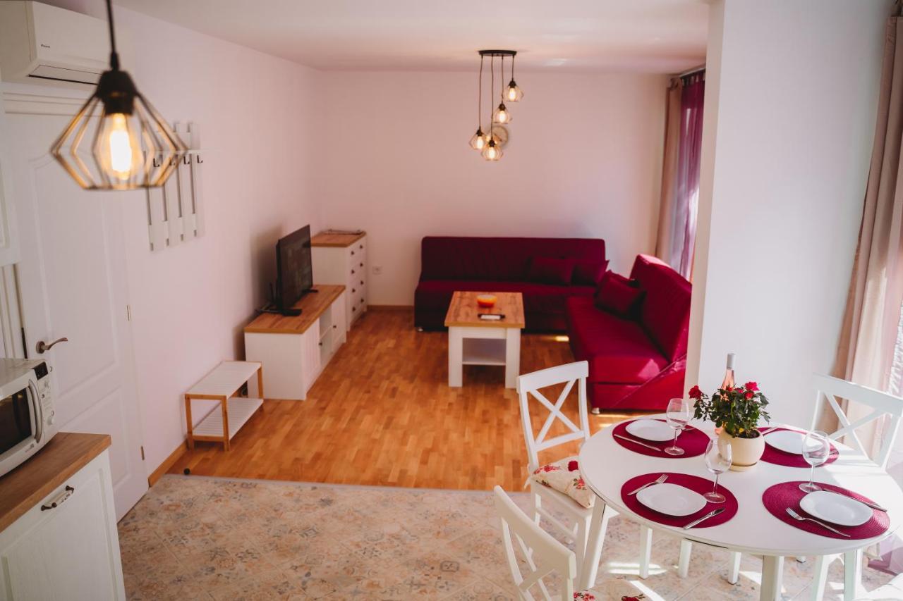 Andreya'S Sea Apartment-Beach, Sea Garden ,Old Town, Free Parking, Free Evcharging Station Varna Exterior photo