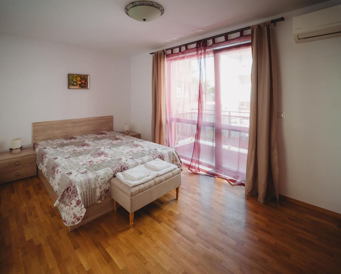 Andreya'S Sea Apartment-Beach, Sea Garden ,Old Town, Free Parking, Free Evcharging Station Varna Exterior photo